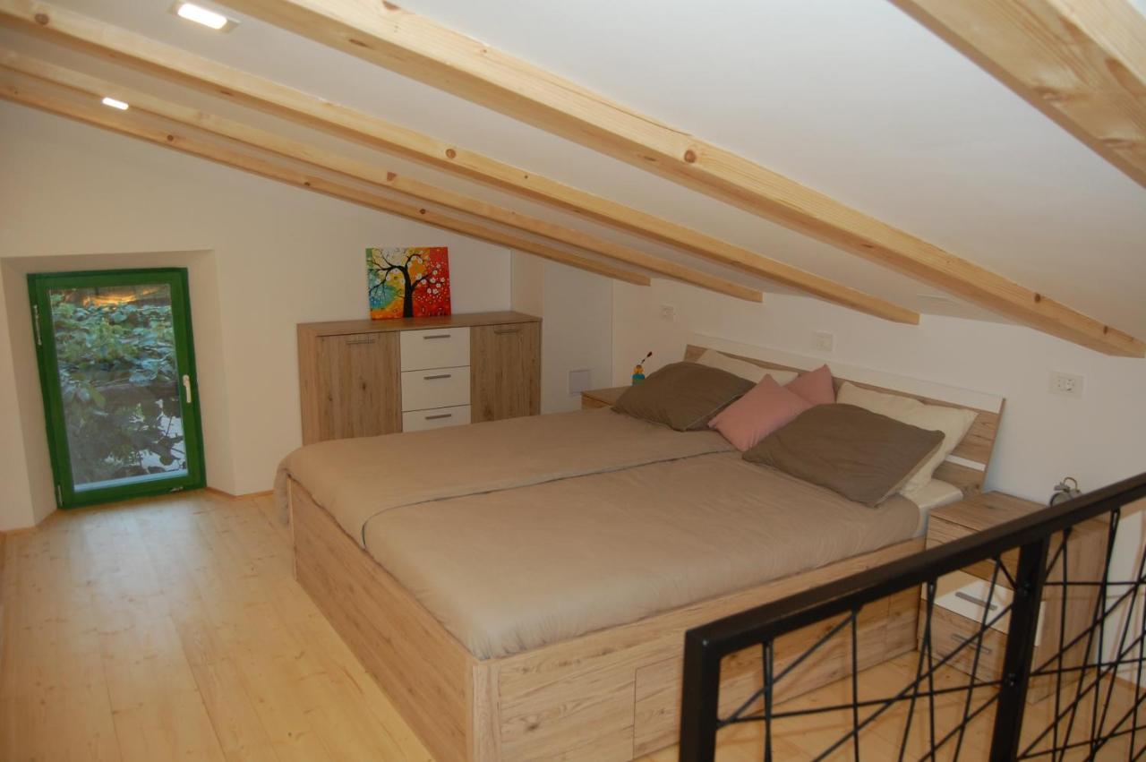 Apartma Hiska Dobravlje Kültér fotó